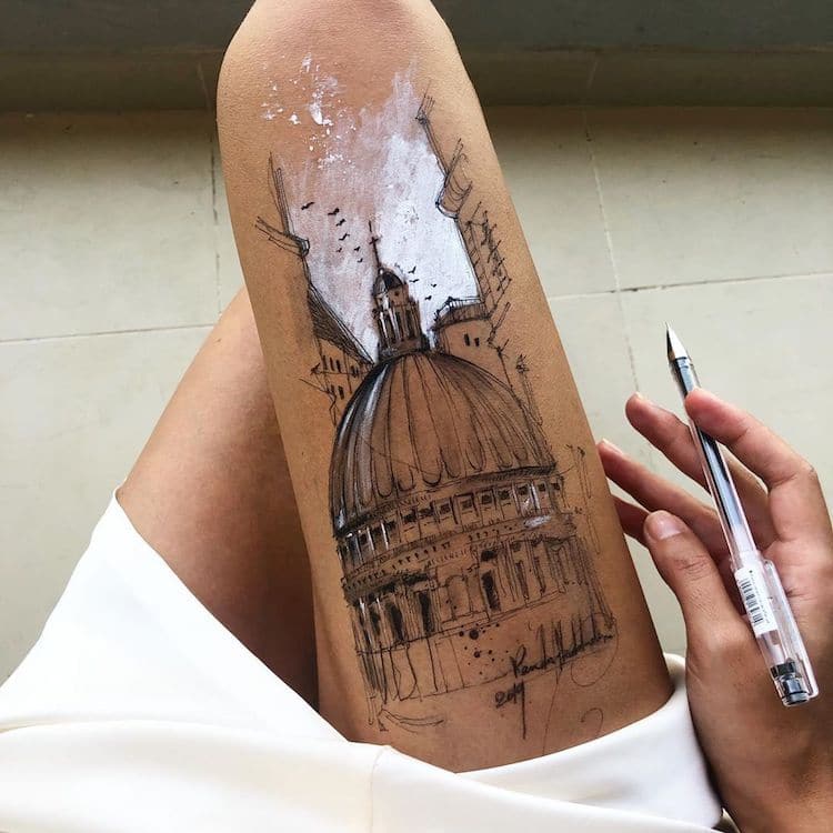 Des-dessins-sur-ses-cuisses-par-Randa-Haddadin-10