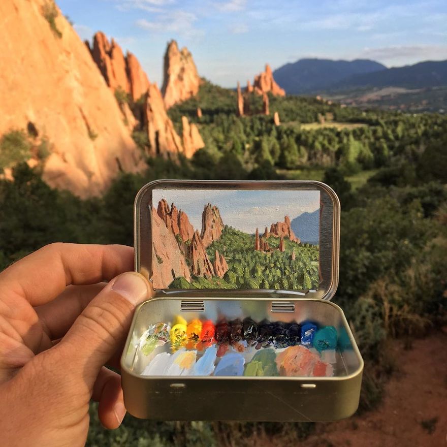 des-mini-tableaux-dans-des-boites-de-pastilles-altoid-par-Remington-Robinson-6