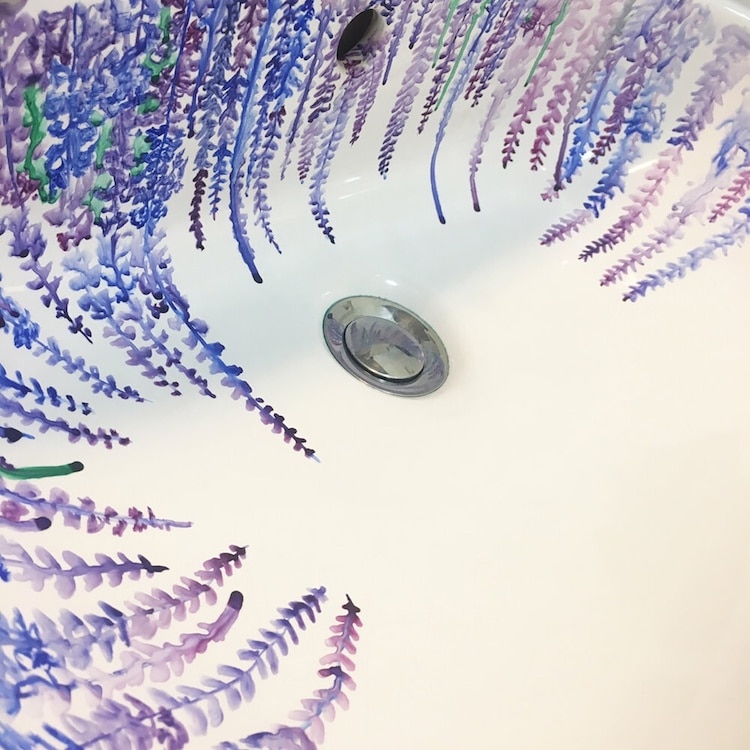 des-peintures-dans-le-lavabo-par-Marta-Grossi-5