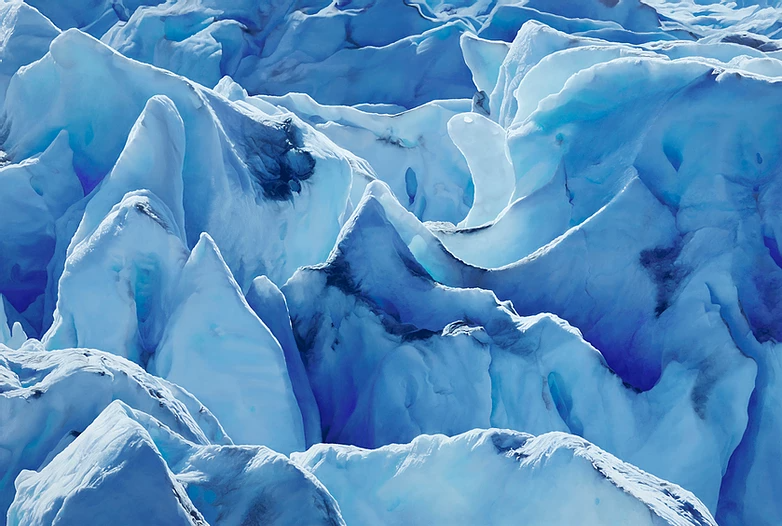 Des-peintures-hyper-realistes-du-Perito-Moreno-par-Zaria-Forman-1